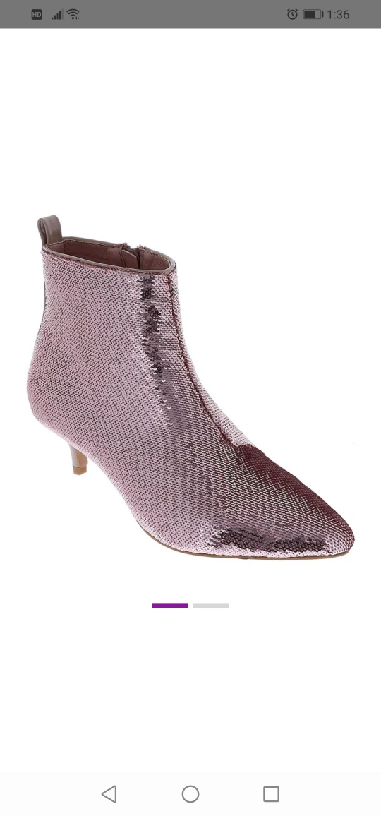 NEW -SEXY PINK ankle boots 8.5 size
Woman thumbnail