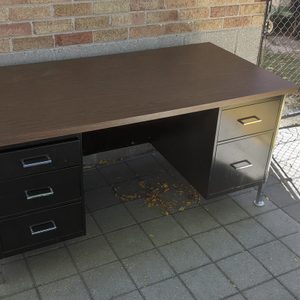 Sturdy Desk