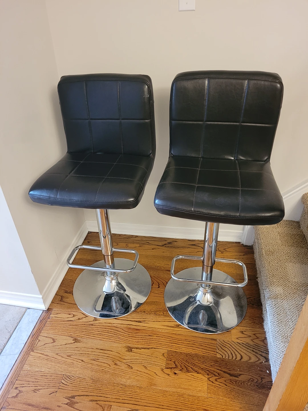 Bar stools thumbnail