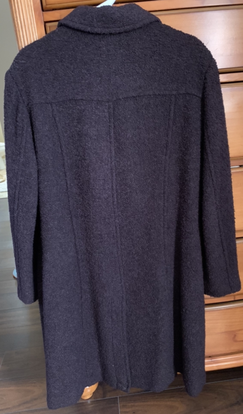 Elegant Winter Coat - photo 3