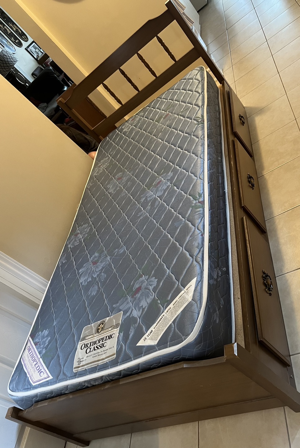 Twin Bed with 3 pull drawers + mattress - photo 4