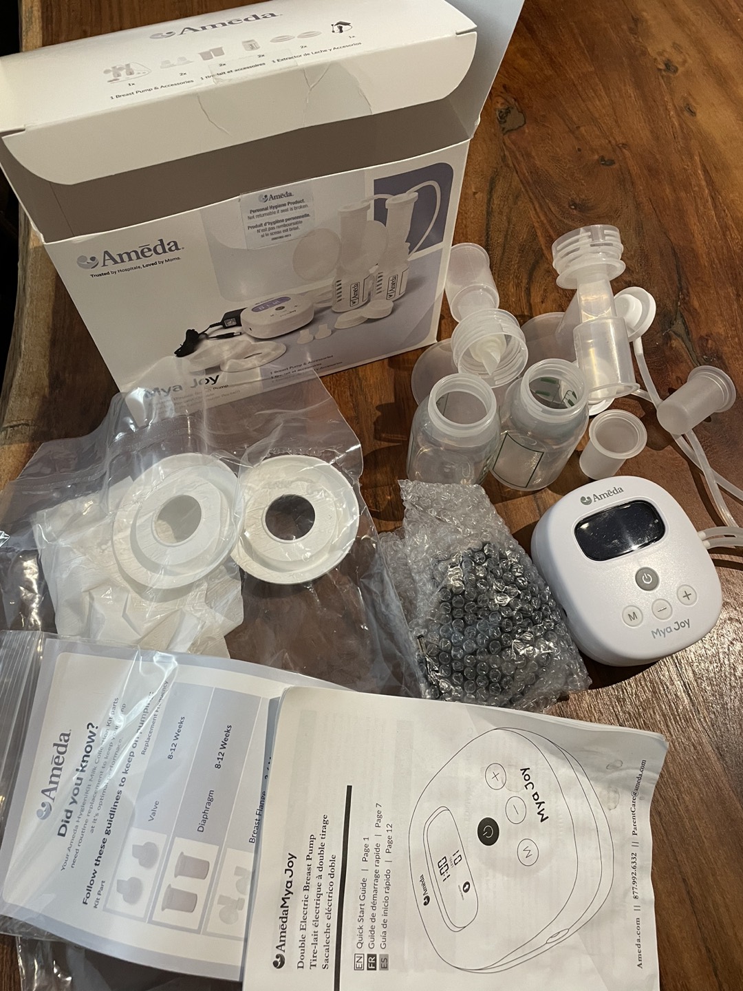 Ameda  Mya Joy breast pump