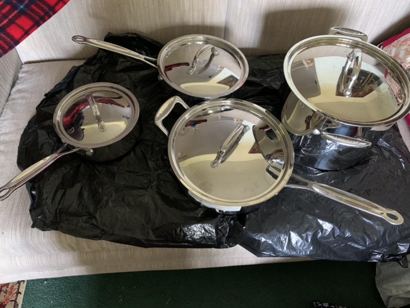 Stainless pots thumbnail