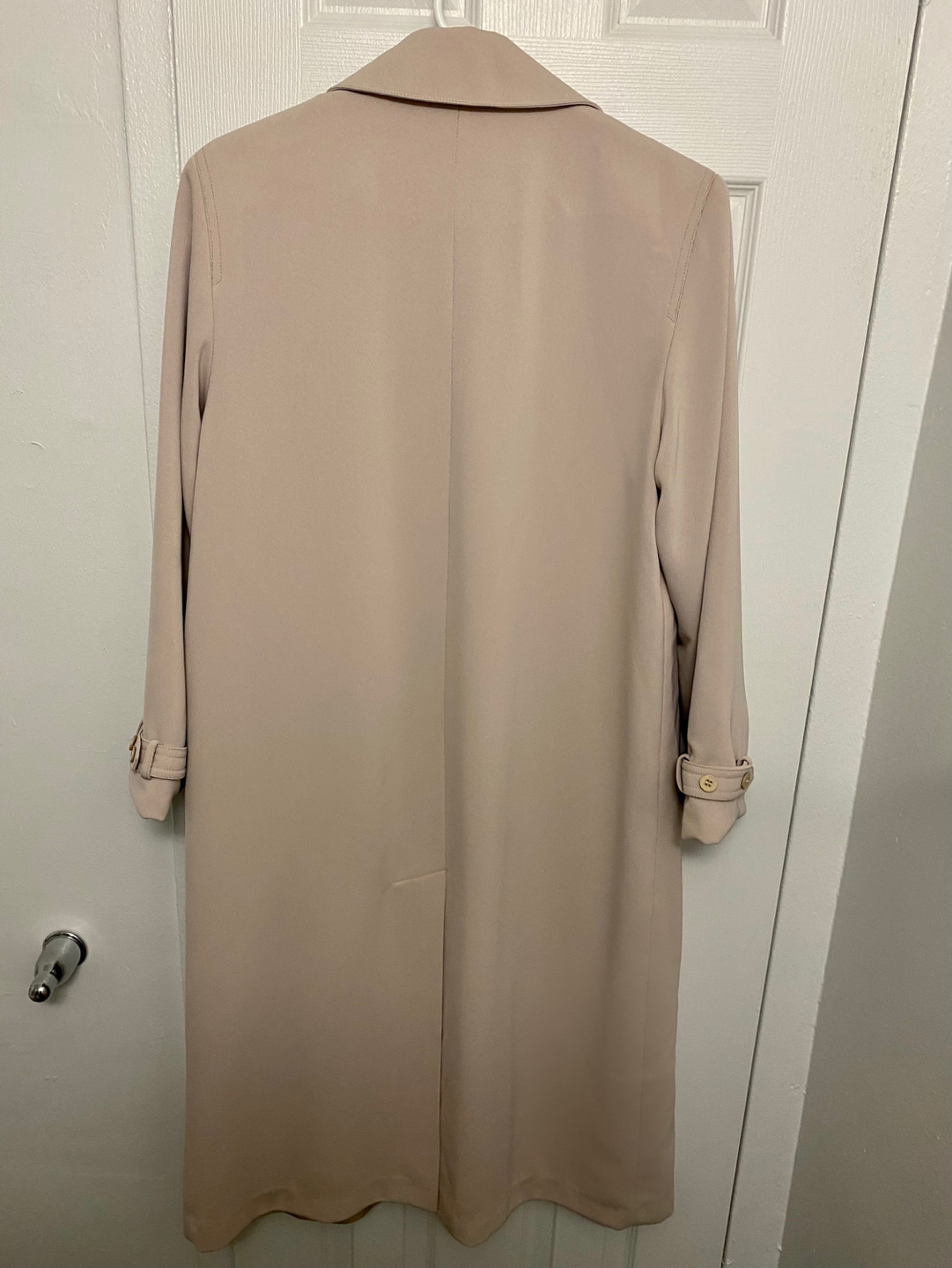 Size 8 Beige Trench Coat image indicator(3)