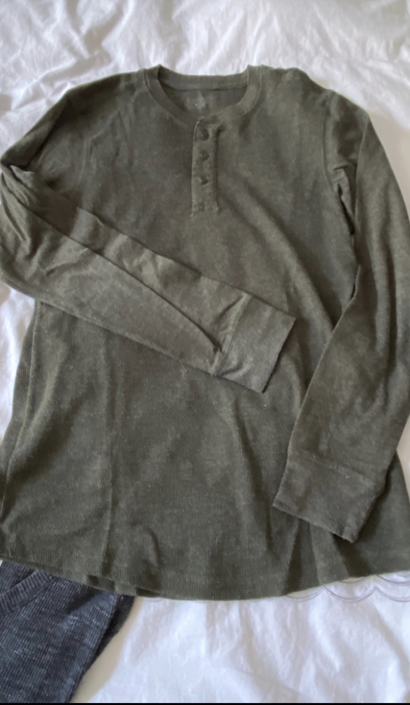 Levi’s mens cotton Henley long sleeve top. Size XS thumbnail