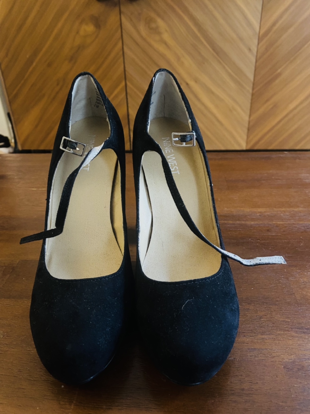 Nine West shoes thumbnail