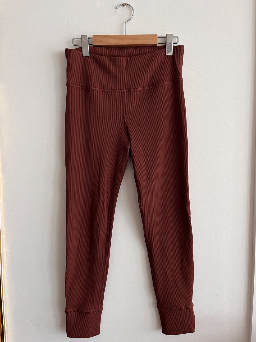 Gap fit leggings in good condition, size M thumbnail