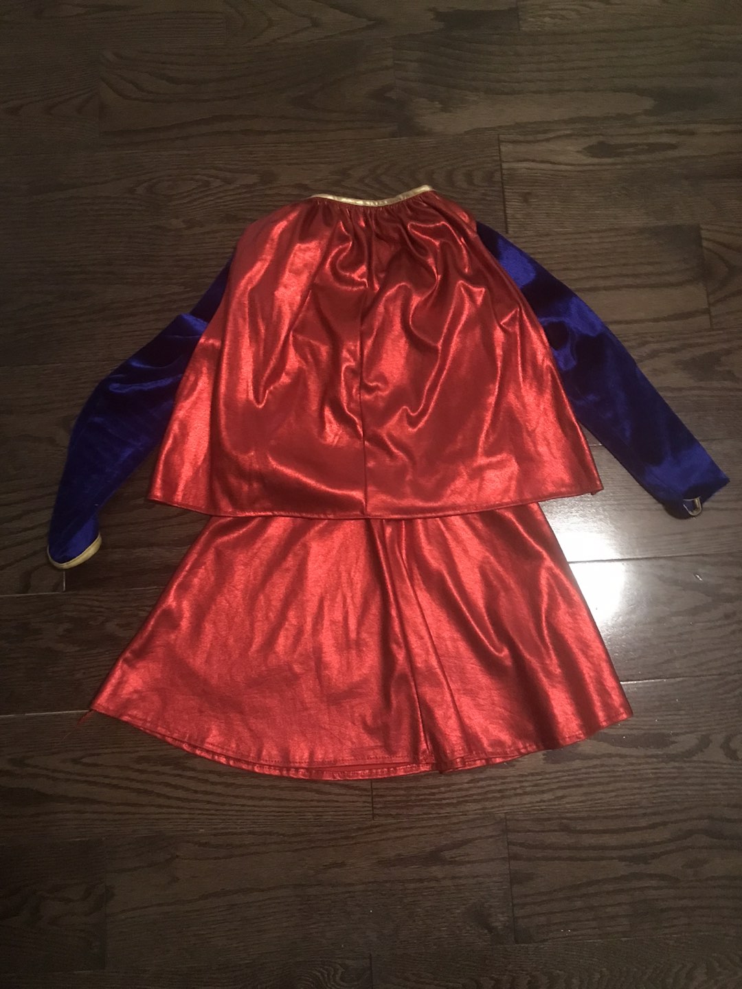 Super girl costume image indicator(2)