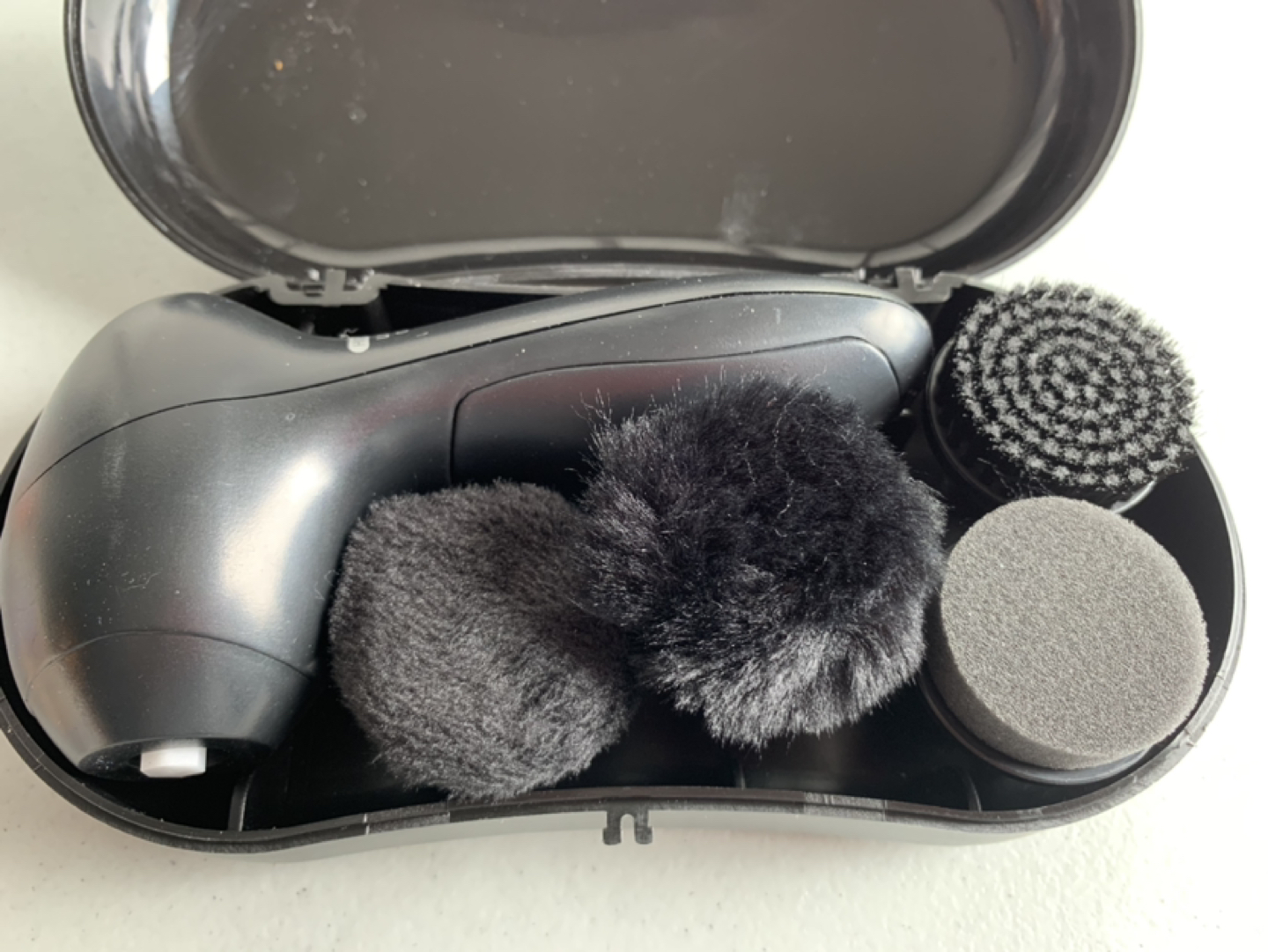 Leather Shoes polish set image indicator(3)