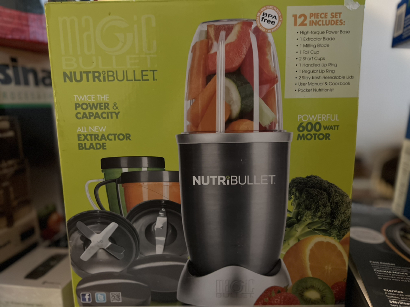 NutriBullet 12-piece Nutrition Extractor thumbnail