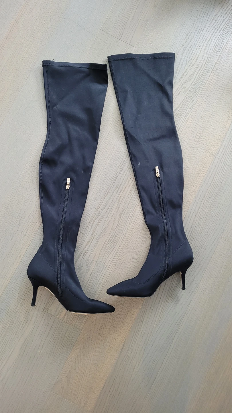 Over the knee boots thumbnail