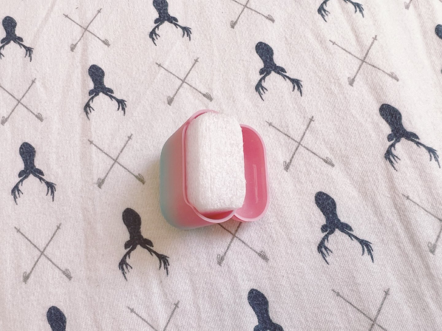 AirPods case brand new - photo 3