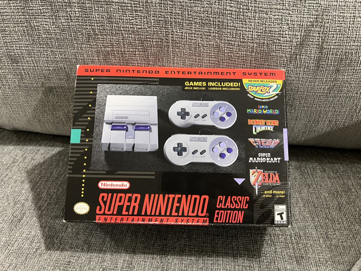 Super Nintendo Classic Edition - in box!