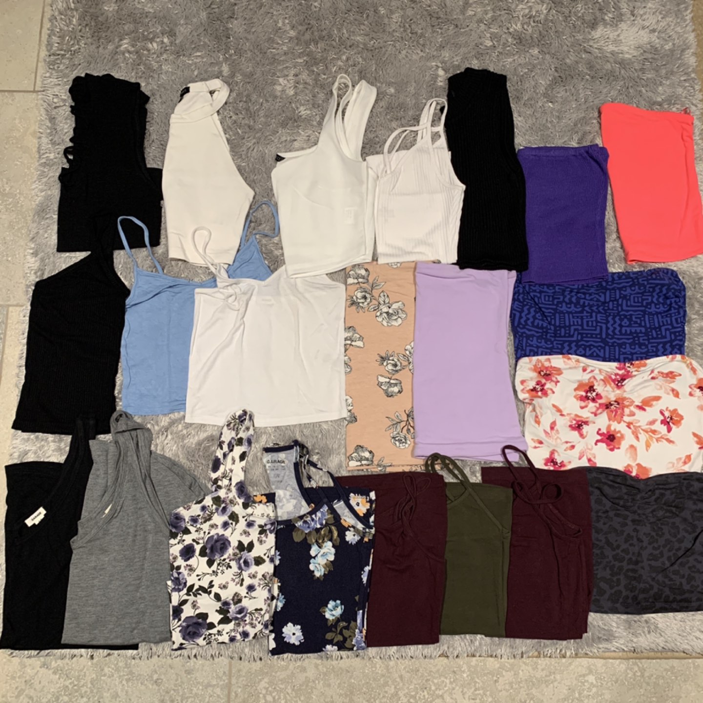 Lot of Women’s Tank and Tube Tops (XS/S)