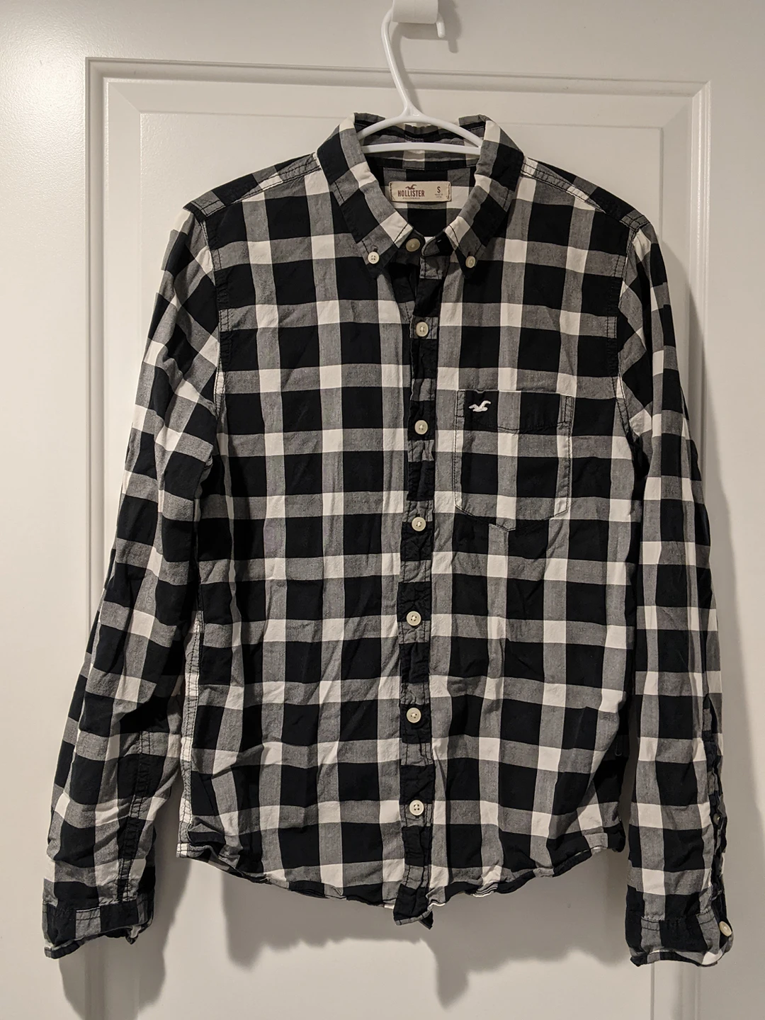 Small - Hollister Shirt thumbnail