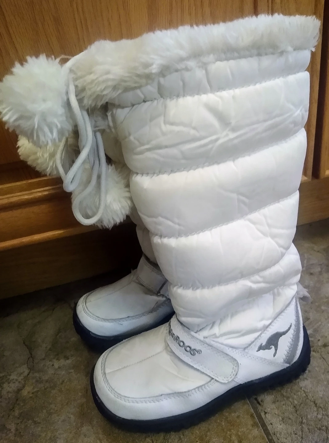 Girl's Winter Boots thumbnail