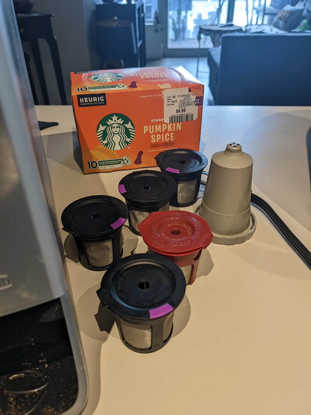 Keurig Coffee Machine 2 holders, 6 reusable + pumpkin spice pods image indicator(3)