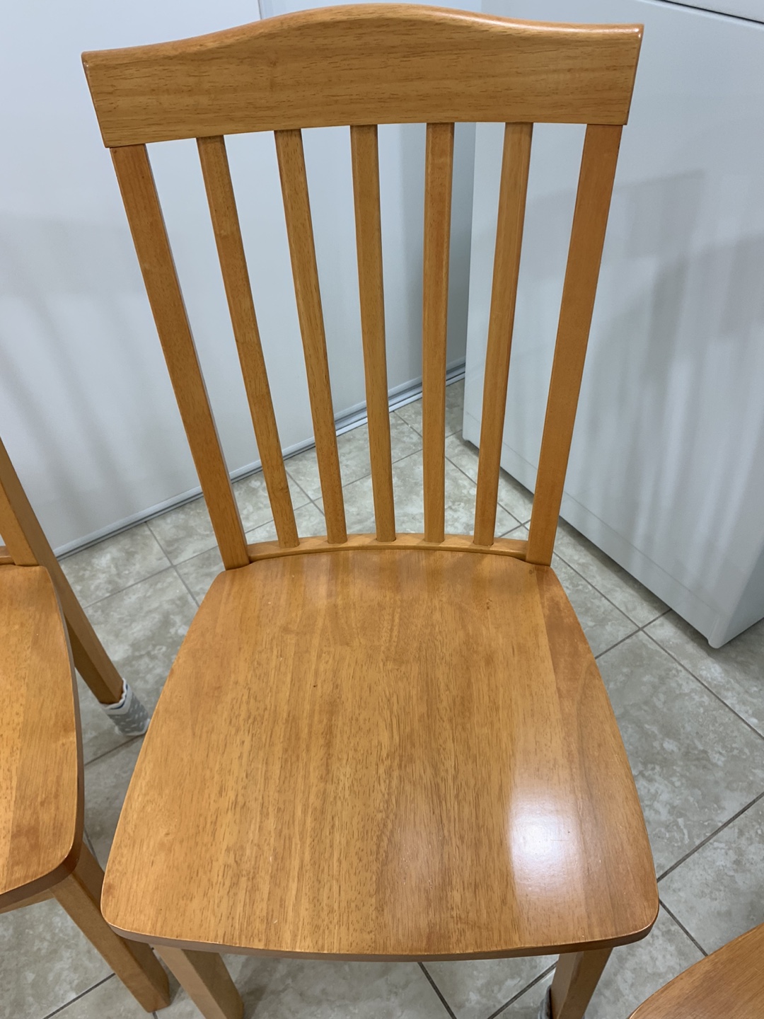4 chairs in solid oak . $ 390 - photo 4