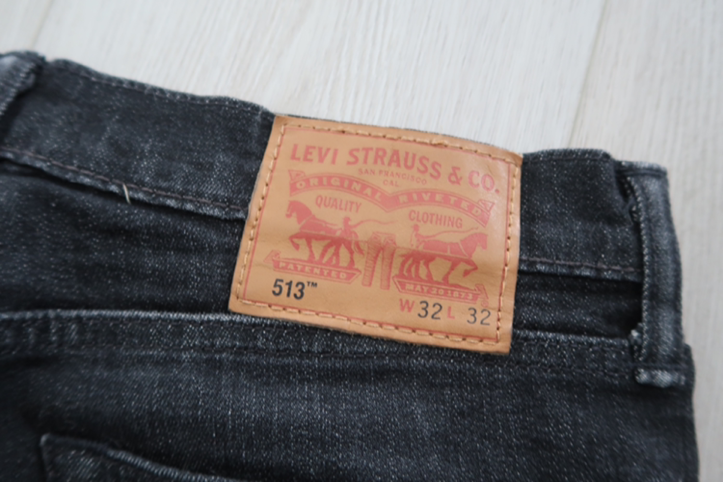 Levi’s 513 Men’s jeans image indicator(2)