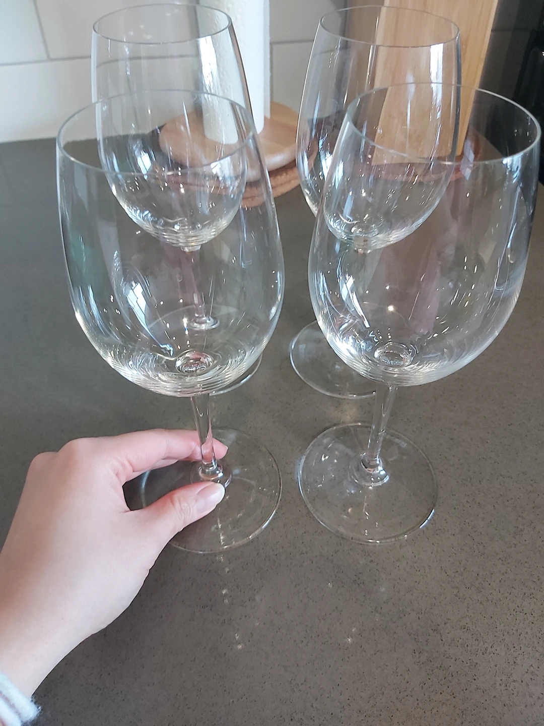 Wine Glasses (Set of 4) thumbnail