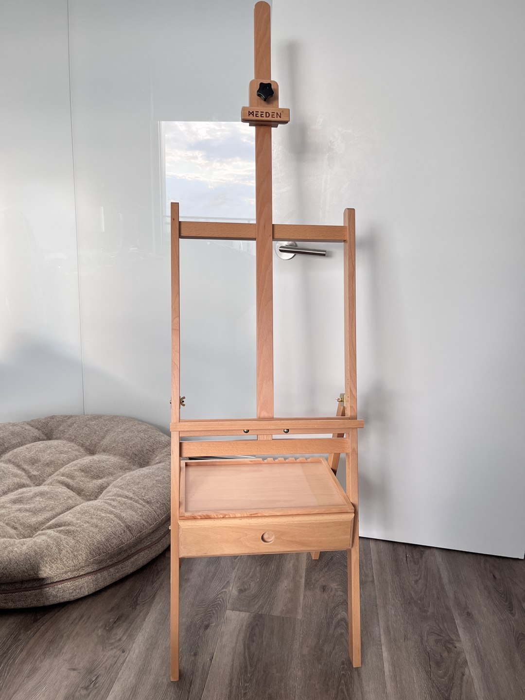 Beechwood Adjustable Easel w. Drawer thumbnail