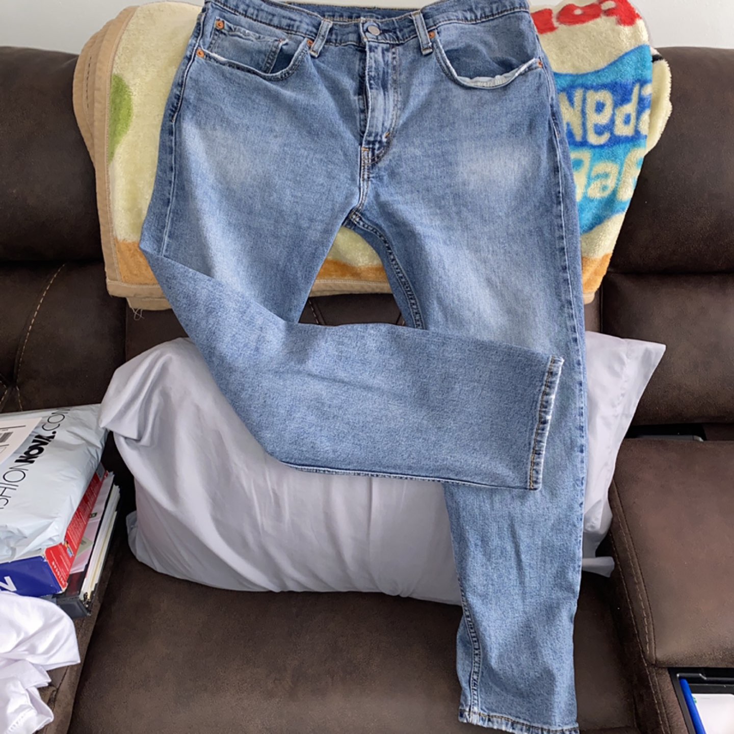 Levi’s 502 Jeans - Medium Wash, 34x30