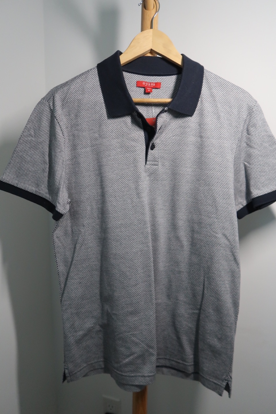 Guess Polo shirt men’s Medium thumbnail