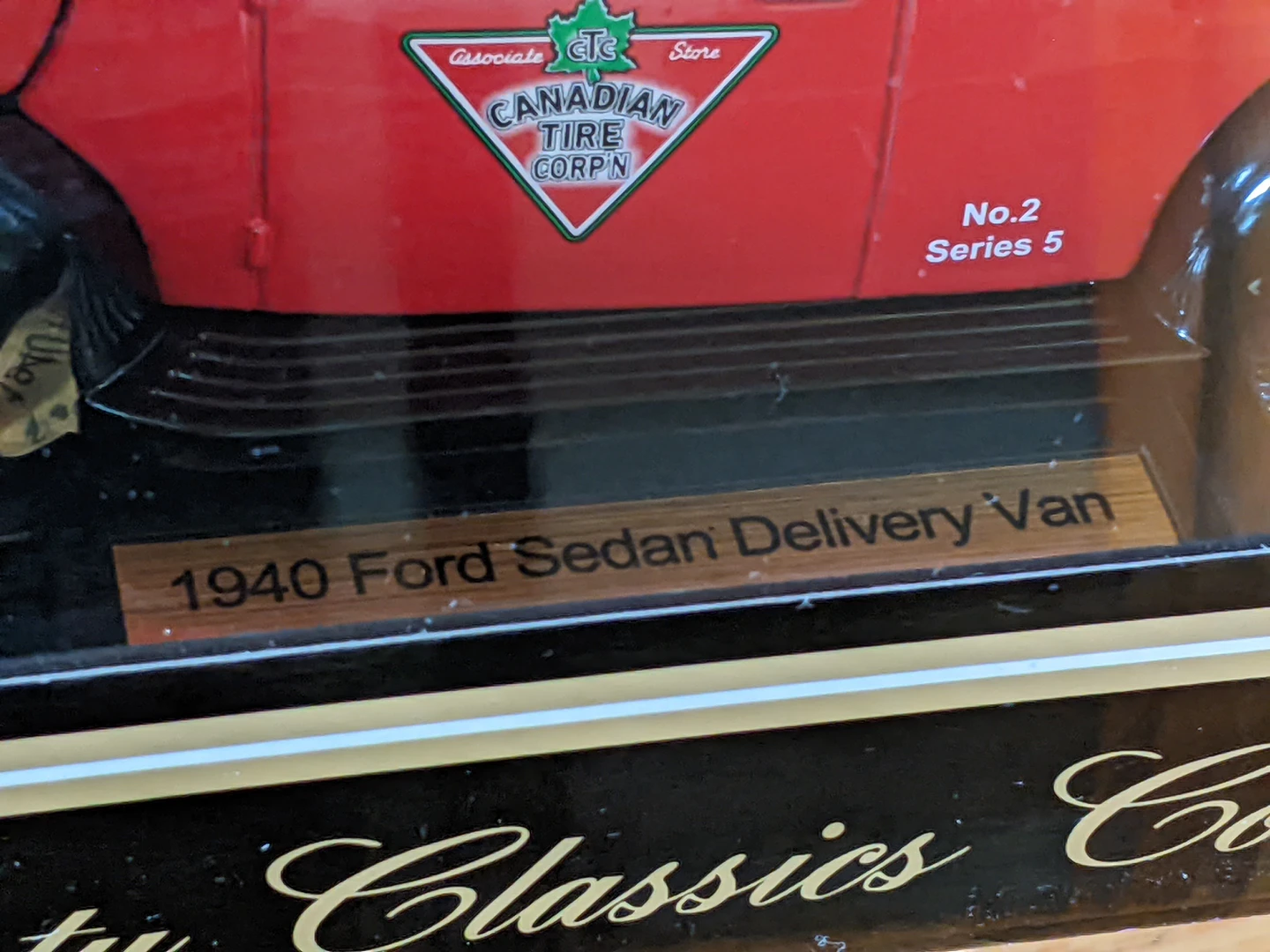 Limited Edition Collectible Truck image indicator(2)