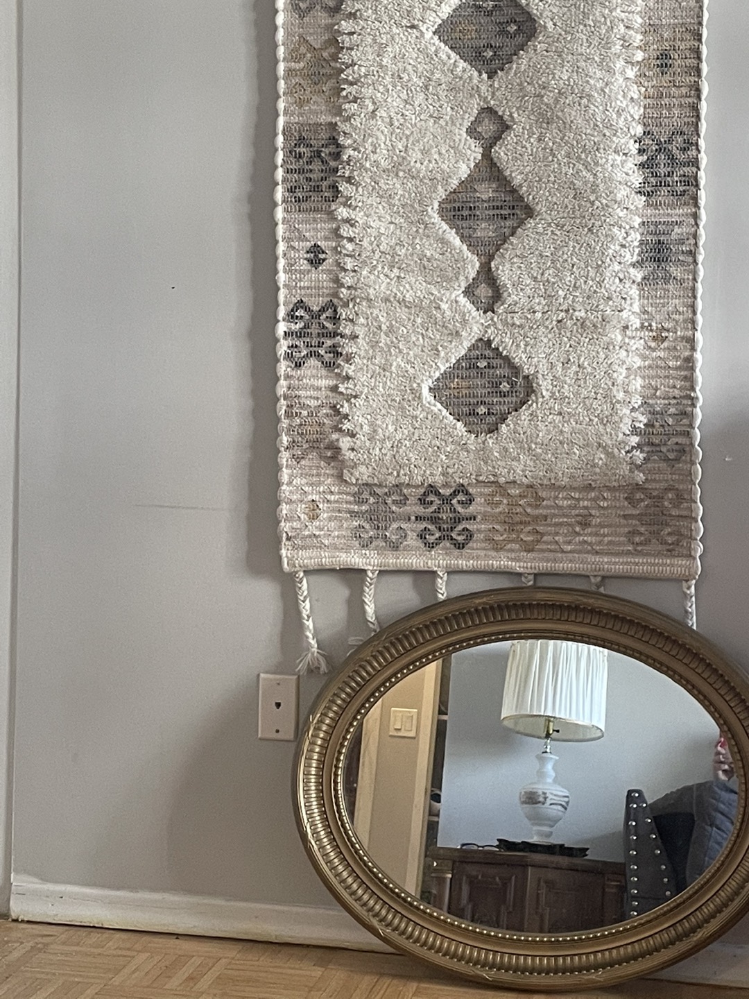 Oval gold mirror - photo 2