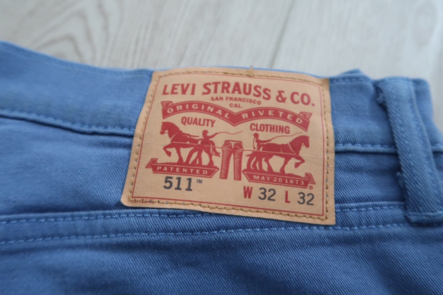 Levi’s 511 32” men’s pants image indicator(2)