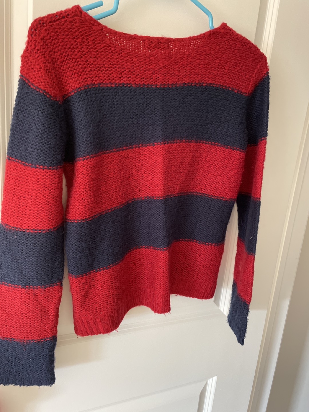 Sweater size S like new from dex.. bought at the Hudson Bay image indicator(2)