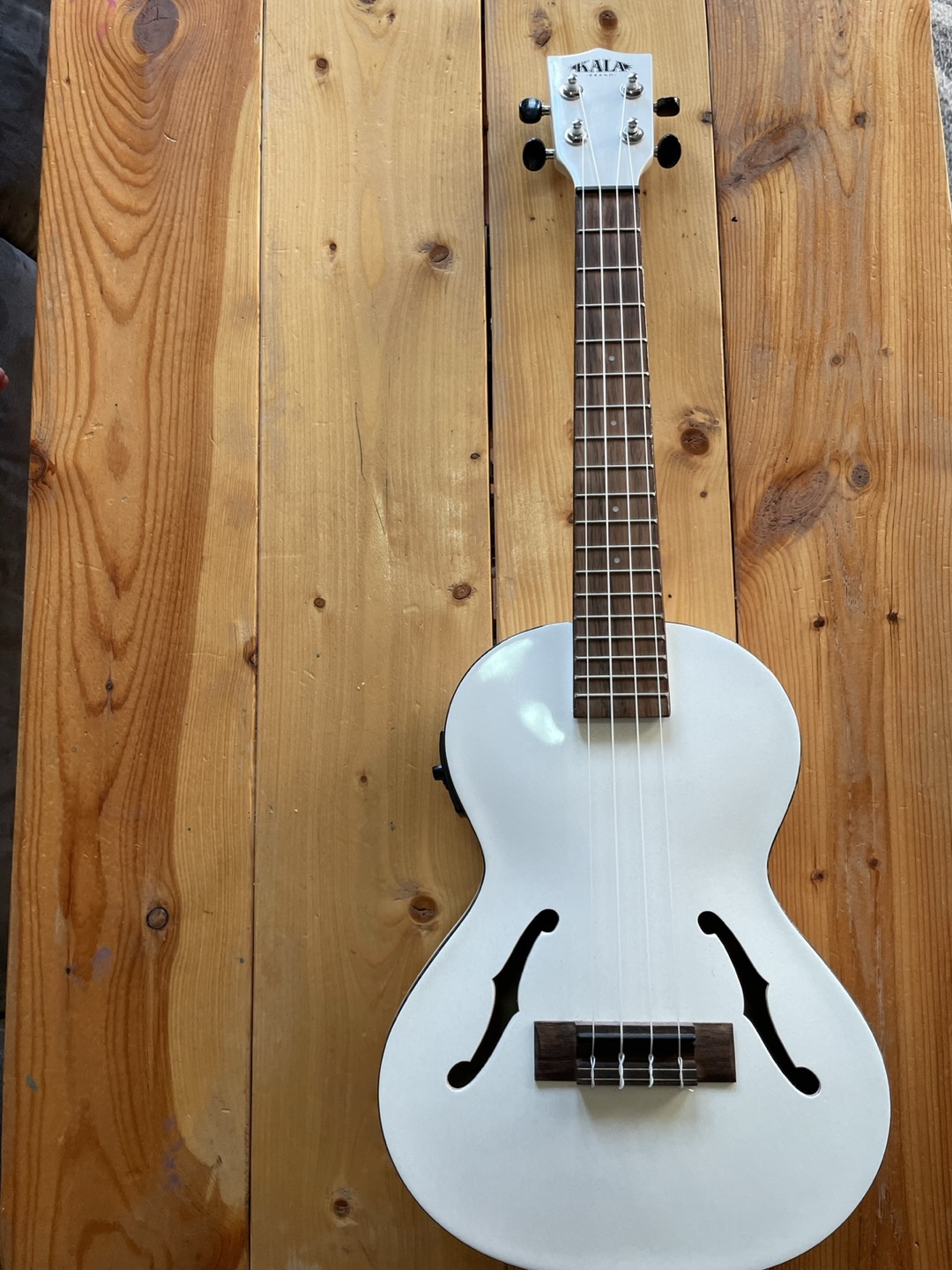Kala Archtop Ukulele - Tenor