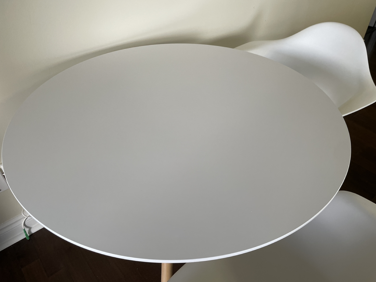 Structube dining table & 2 chairs - photo 2