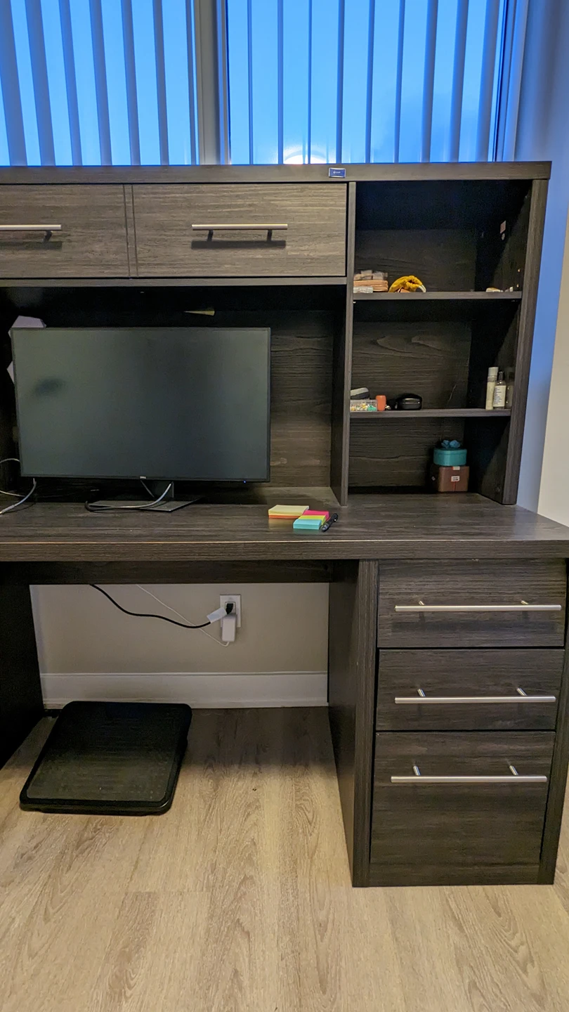 Computer Desk with Hutch - photo 3