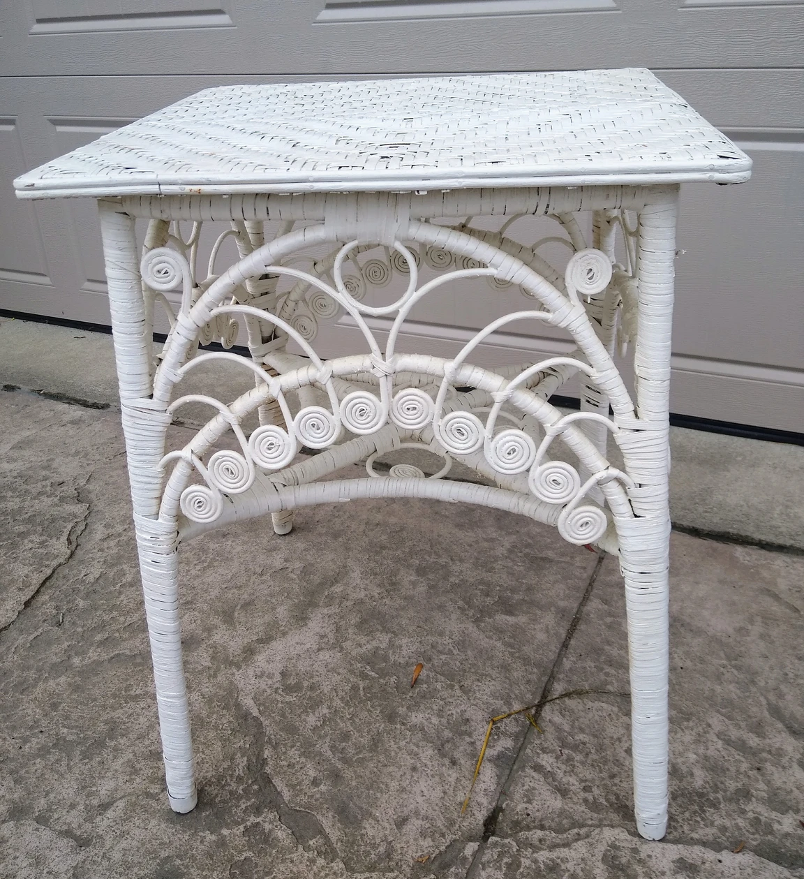 White Wicker Table thumbnail
