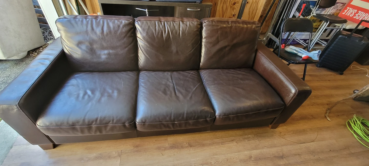 NATUZZI LEATHER SOFA - photo 2