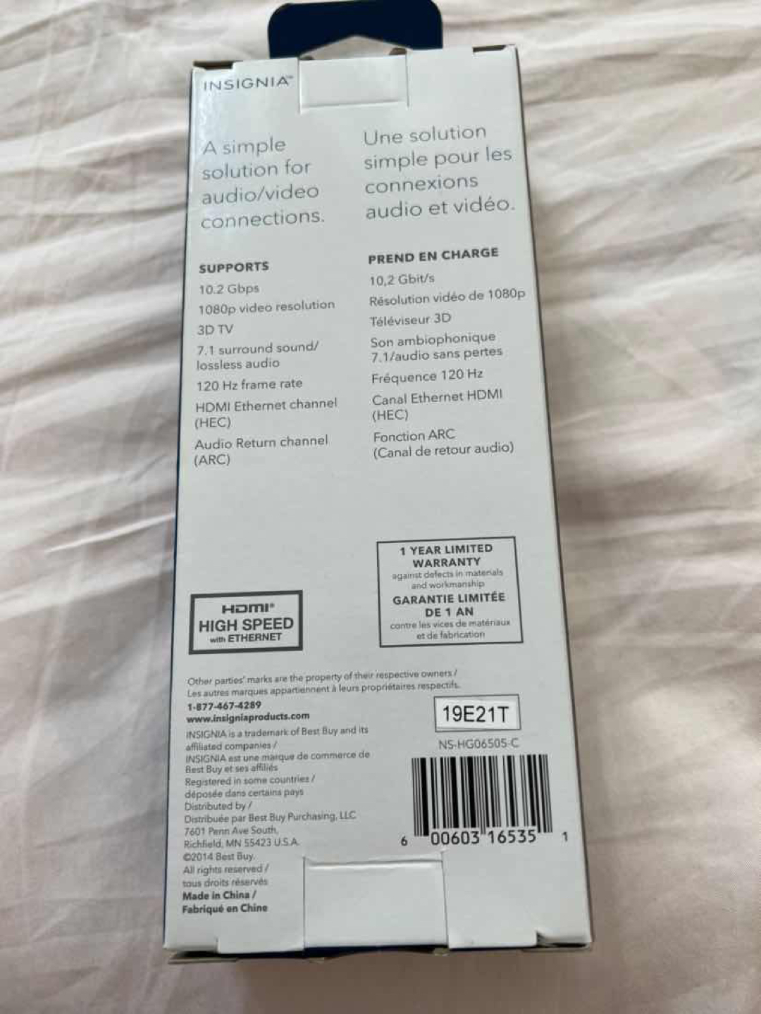 Insignia HDMI to HDMI cable 1.8m NEW image indicator(2)