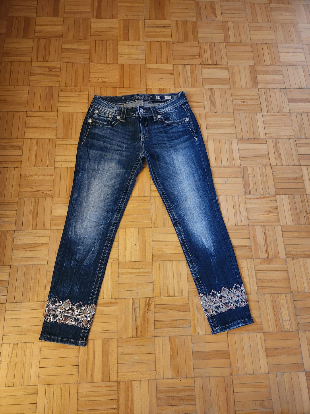 Miss Me Jeans Size 28 thumbnail