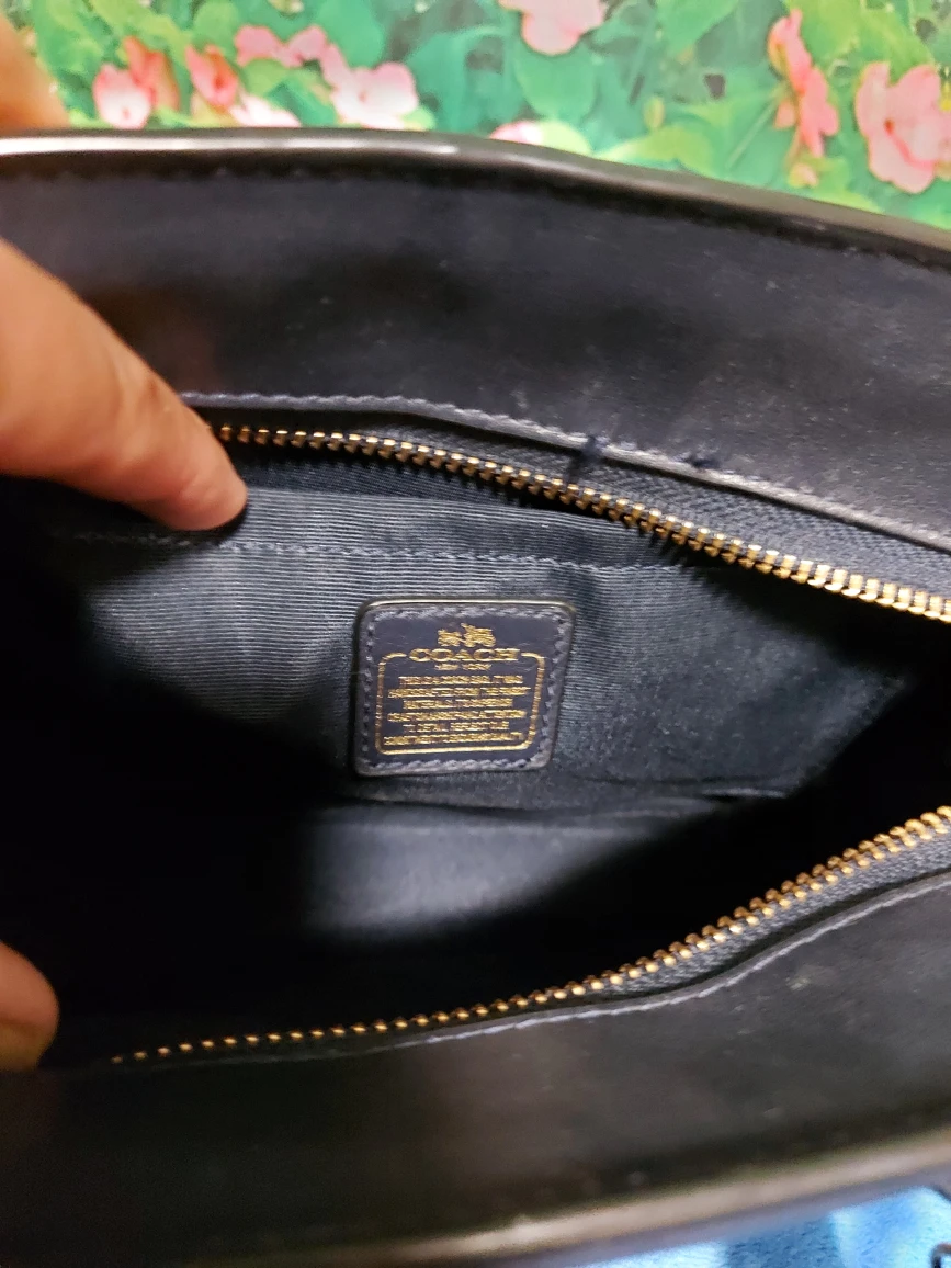 Authentic coach bags image indicator(7)