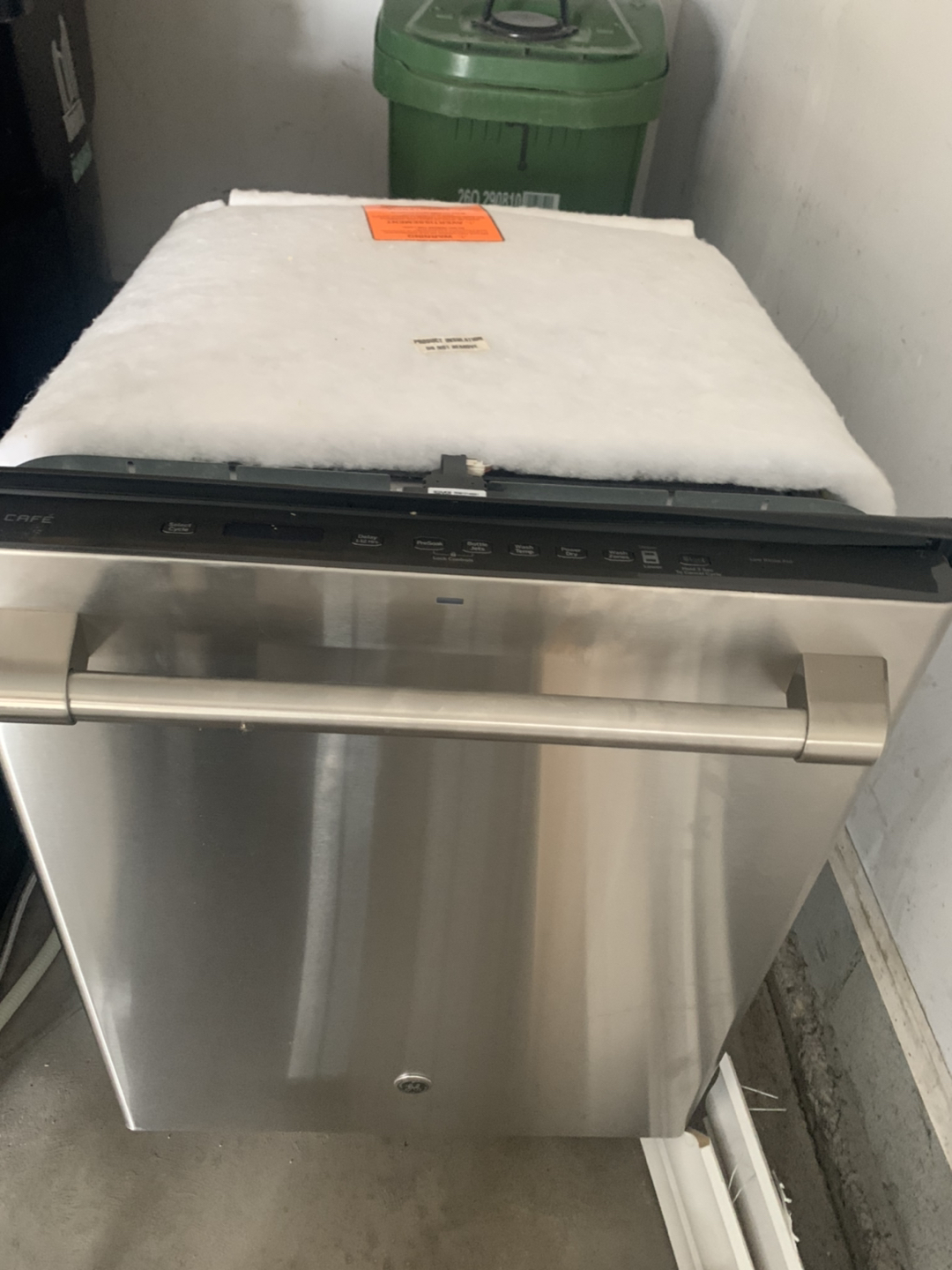 Used Built-In Undercounter Dishwasher
