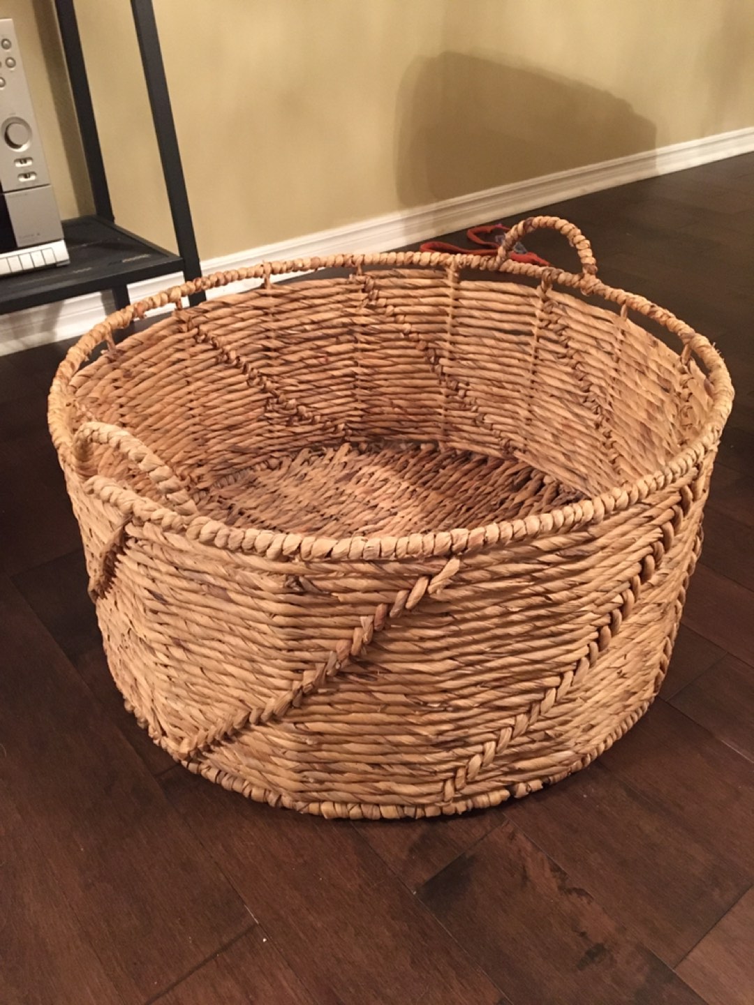 Large basket thumbnail