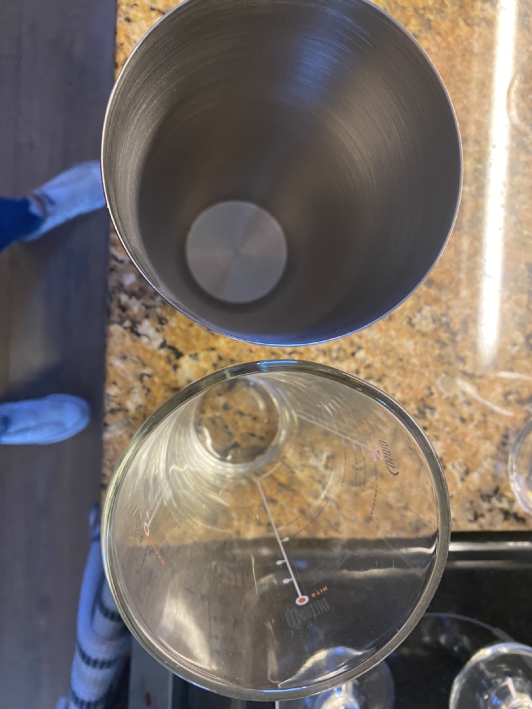Set of 4 Martini Glasses + Shaker - photo 5