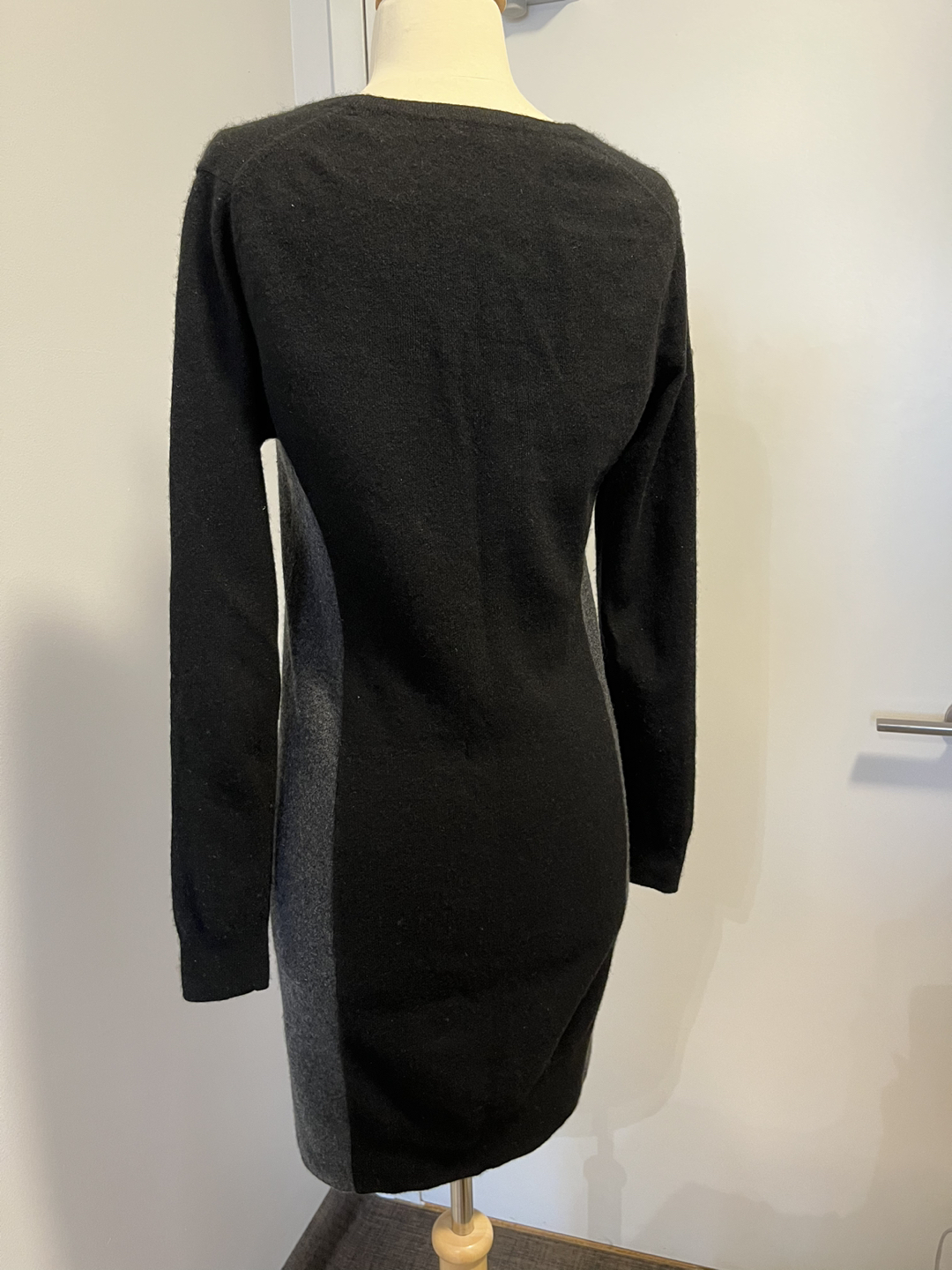 Uniqlo 100% Cashmere Dress M - photo 2