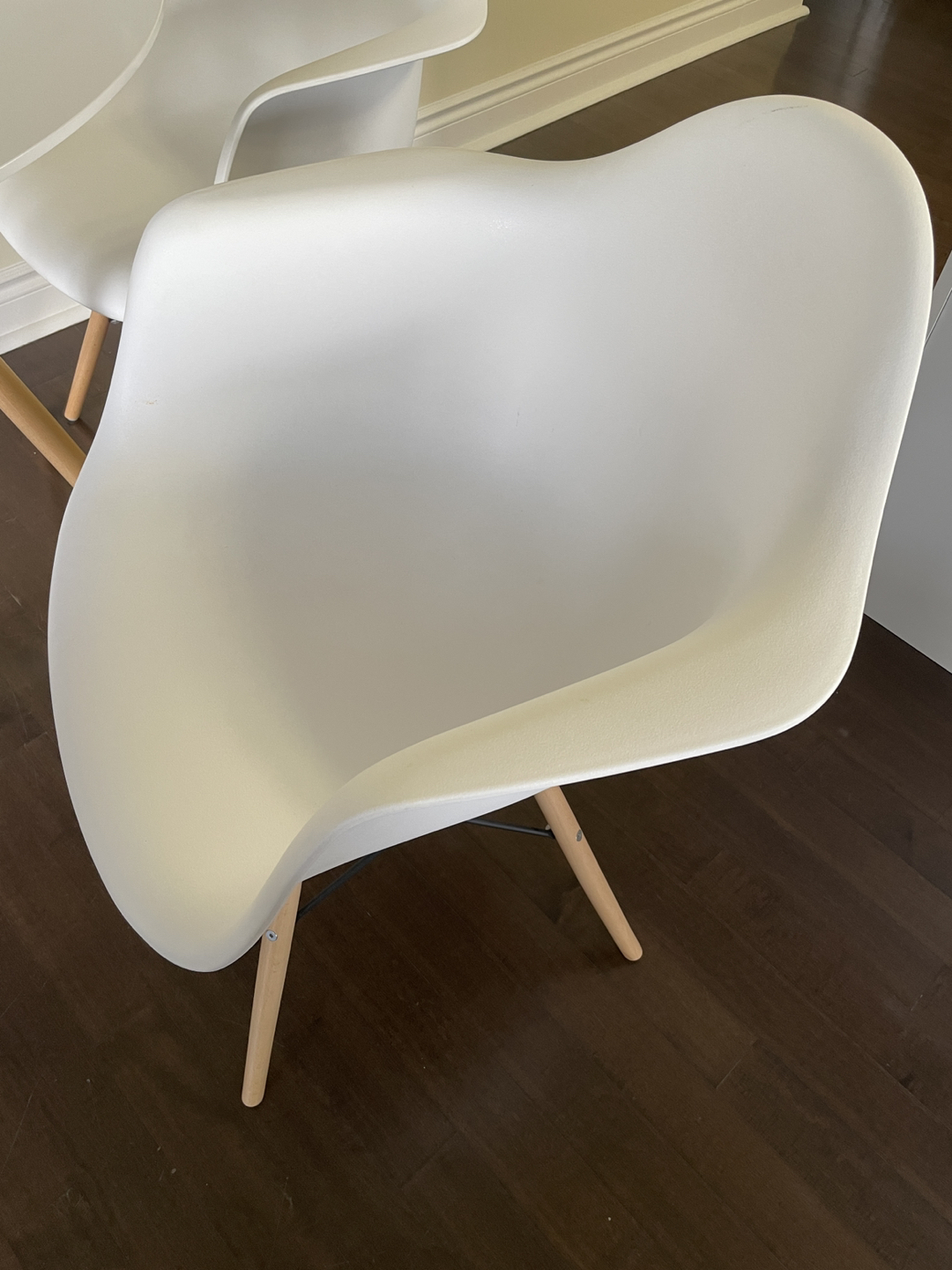 Structube dining table & 2 chairs - photo 3