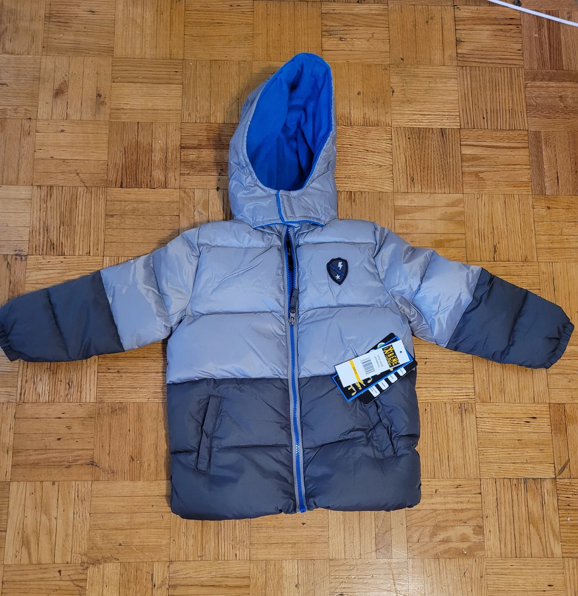 Brand  new winter Jacket 4T thumbnail