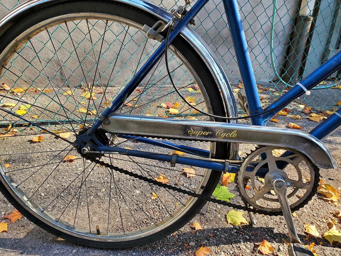 Two bikes for the price of one!! image indicator(9)