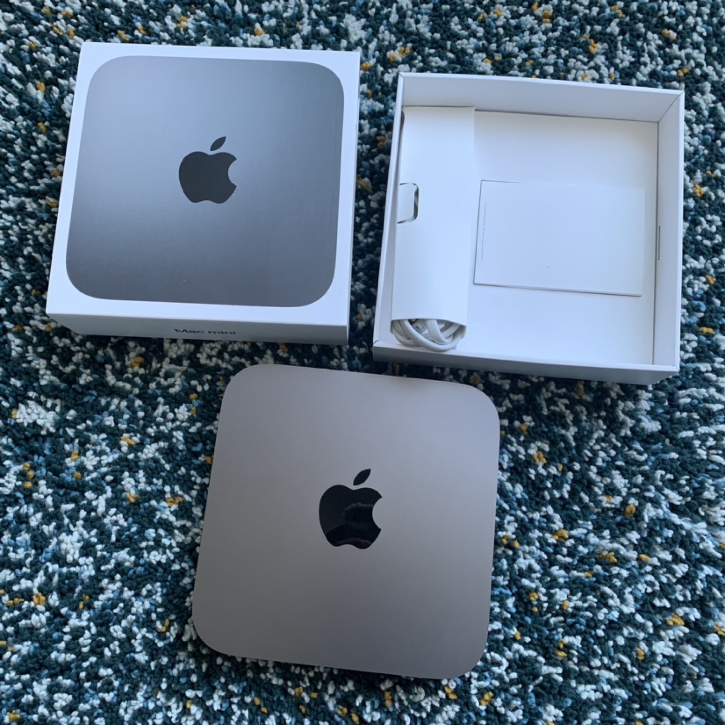 Mac Mini 2018 - 3.0GHZ / i5 / 6-Core / 16GB / 256GB - photo 2