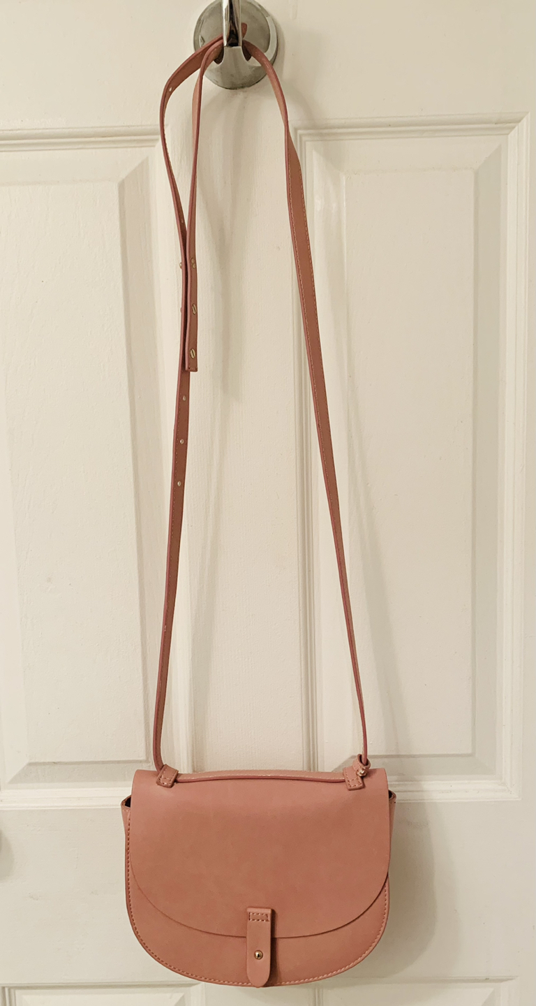 NEW Gap Bag thumbnail