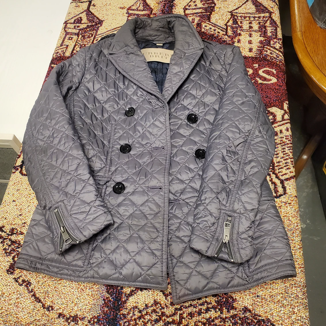 woman jacket burberry