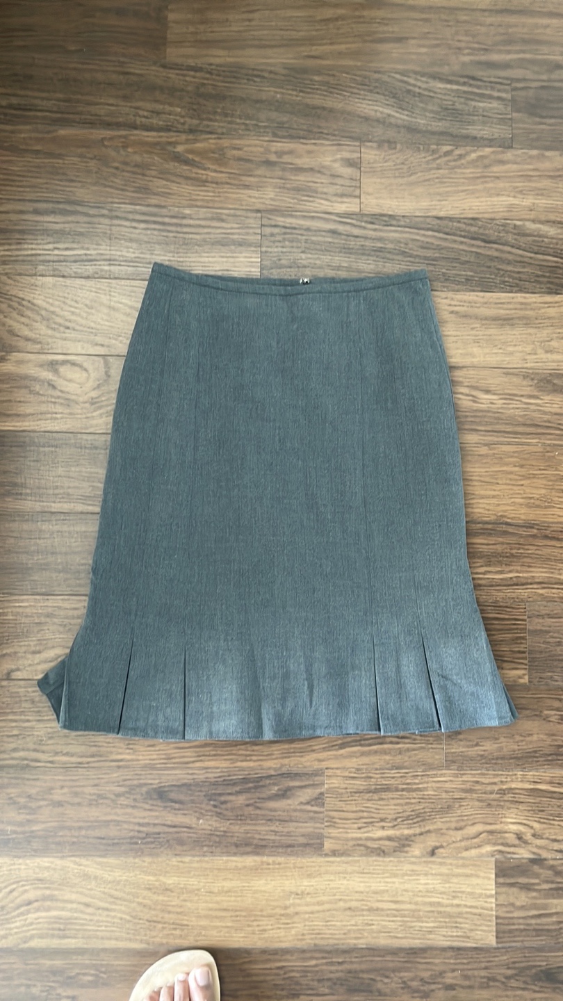 Brand new Apostrophe work wear skirt- Size 4